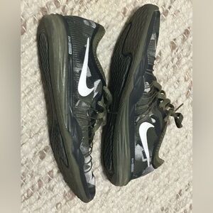 Nike Shoes Women 7.5 Green Dual Fusion